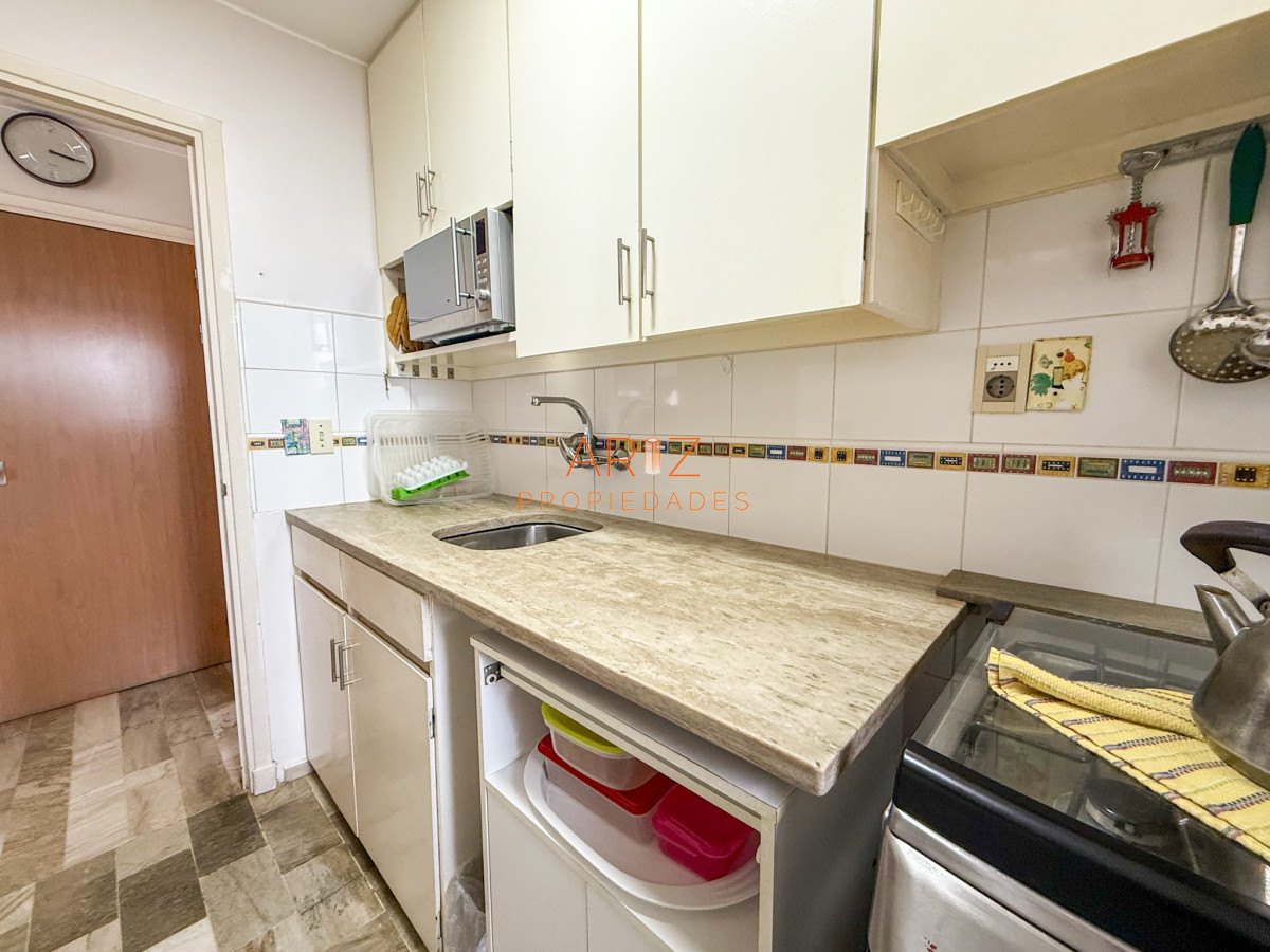 Apartamento ID.2401 - VENTA OPORTUNIDAD PRIMERA LINEA APARTAMENTO 1 DORMITORIO CON GARAGE VISTA A LA BRAVA PUNTA DEL ESTE 