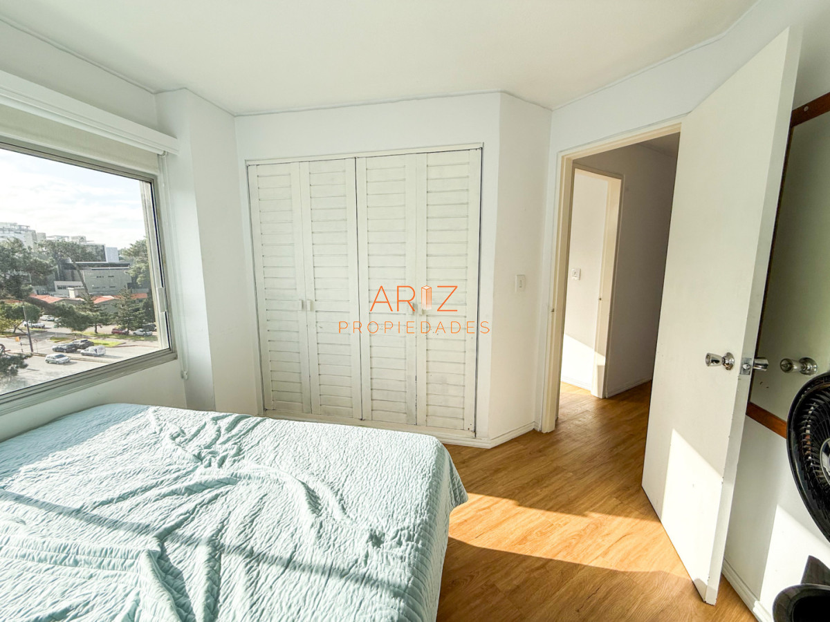 Apartamento ID.2518 - VENTA APARTAMENTO 2 DORMITORIOS 2 BAÑOS PISO MEDIO ROOSEVELT MANSA PUNTA DEL ESTE