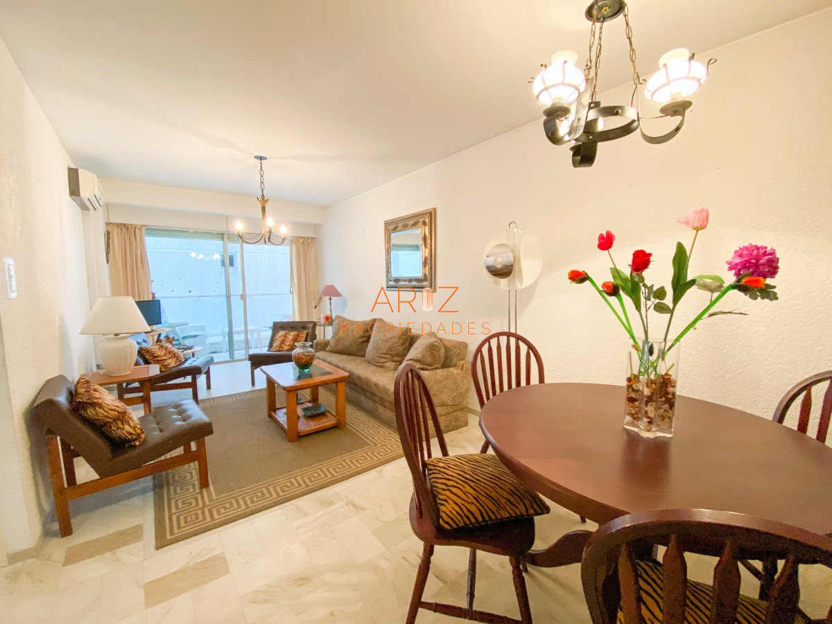 Apartamento ID.1107 - VENDO APARTAMENTO 1 DORMITORIO PUNTA DEL ESTE PENINSULA GARAGE OPORTUNIDAD