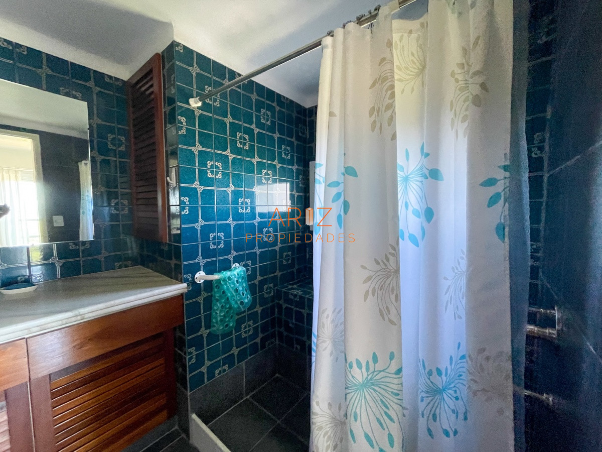 Apartamento ID.1296 - VENDO ALQUILO ANUAL APARTAMENTO 4 DORMITORIOS PUNTA DEL ESTE ROOSEVELT