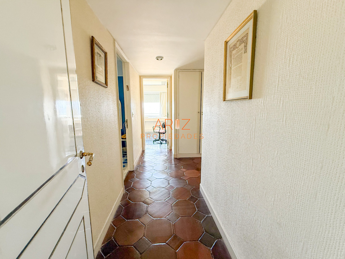 Apartamento ID.2342 - VENTA APARTAMENTO PRIMERA LINEA BRAVA 4 DORMITORIOS Y SERVICIO COMPLETO GRAN PLANTA VISTA DIRECTA A LA BRAVA