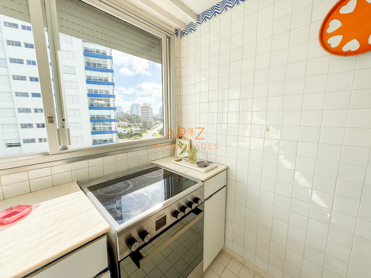 Apartamento ID.2342 - VENTA APARTAMENTO PRIMERA LINEA BRAVA 4 DORMITORIOS Y SERVICIO COMPLETO GRAN PLANTA VISTA DIRECTA A LA BRAVA