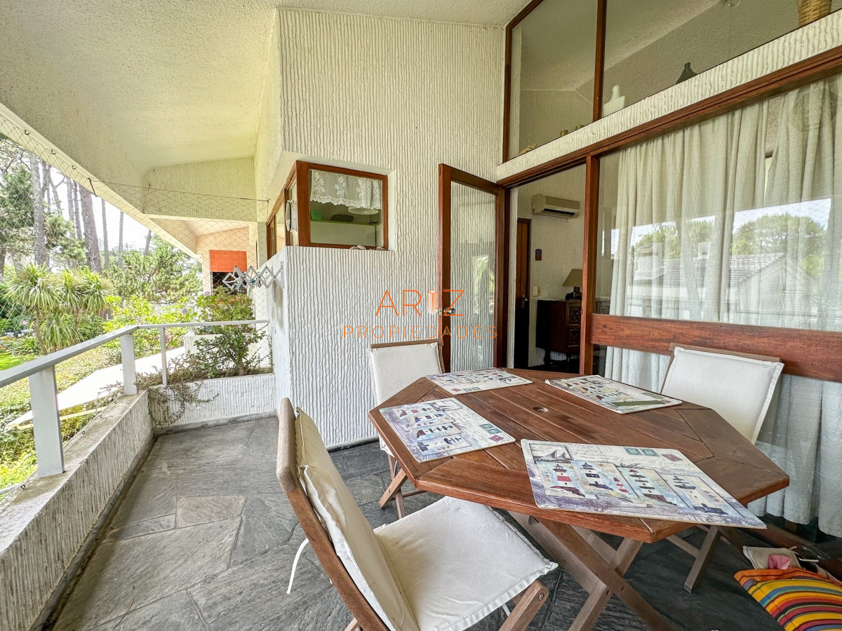 Apartamento ID.1642 - VENDO APARTAMENTO TIPO CASA 2 DORMITORIOS 1 BAÑO MUY BUEN ESTADO PUNTA DEL ESTE CANTEGRIL