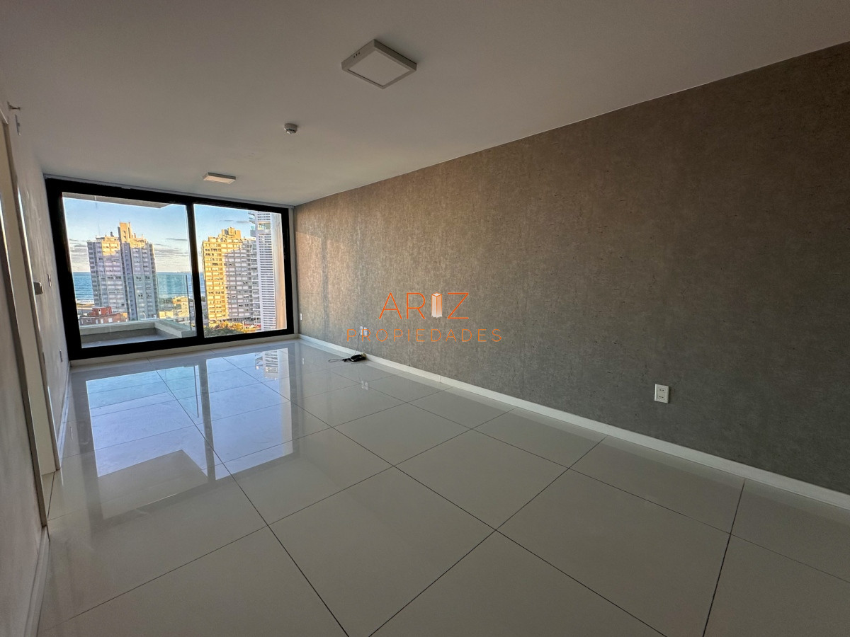 Apartamento ID.1725 - ALQUILER ANUAL 1 DORMITORIO SIN MUEBLES BRAVA PUNTA DEL ESTE 