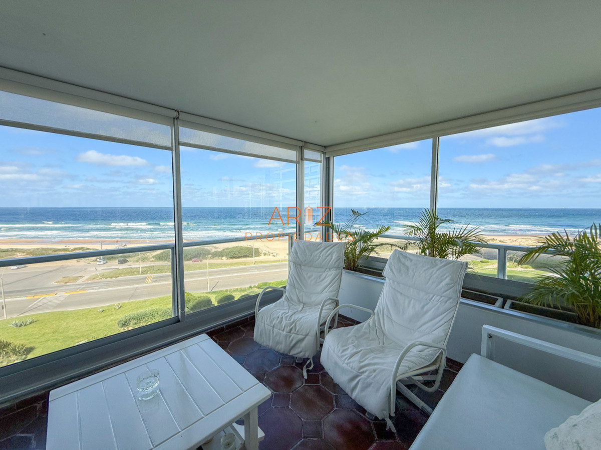 Apartamento ID.2342 - VENTA APARTAMENTO PRIMERA LINEA BRAVA 4 DORMITORIOS Y SERVICIO COMPLETO GRAN PLANTA VISTA DIRECTA A LA BRAVA