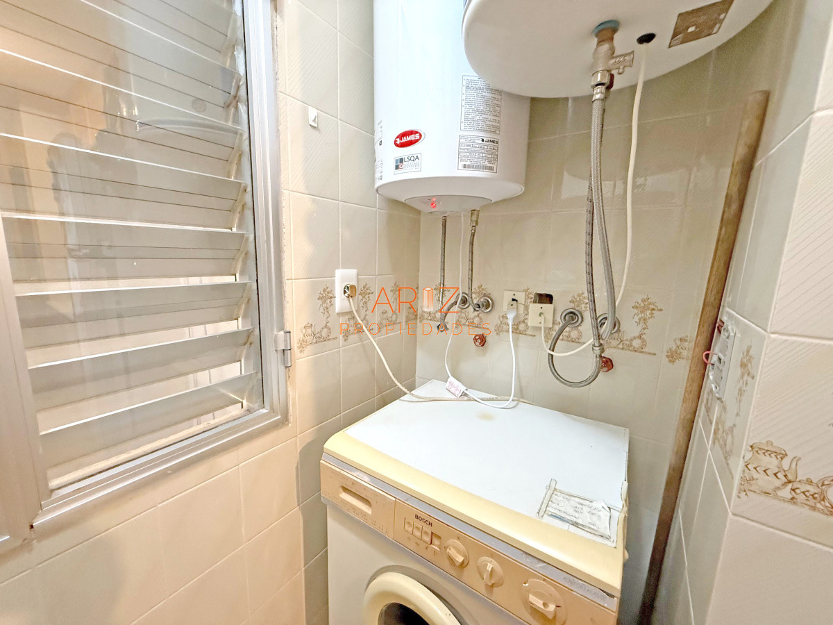 Apartamento ID.2377 - VENTA OPORTUNIDAD 2 DORMITORIOS 2 BAÑOS 1 SUITE PRIMERA LINEA PLAYA BRAVA FRENTE AL MAR AMPLIO APARTAMENTO EXCELENTE CONSTRUCCION