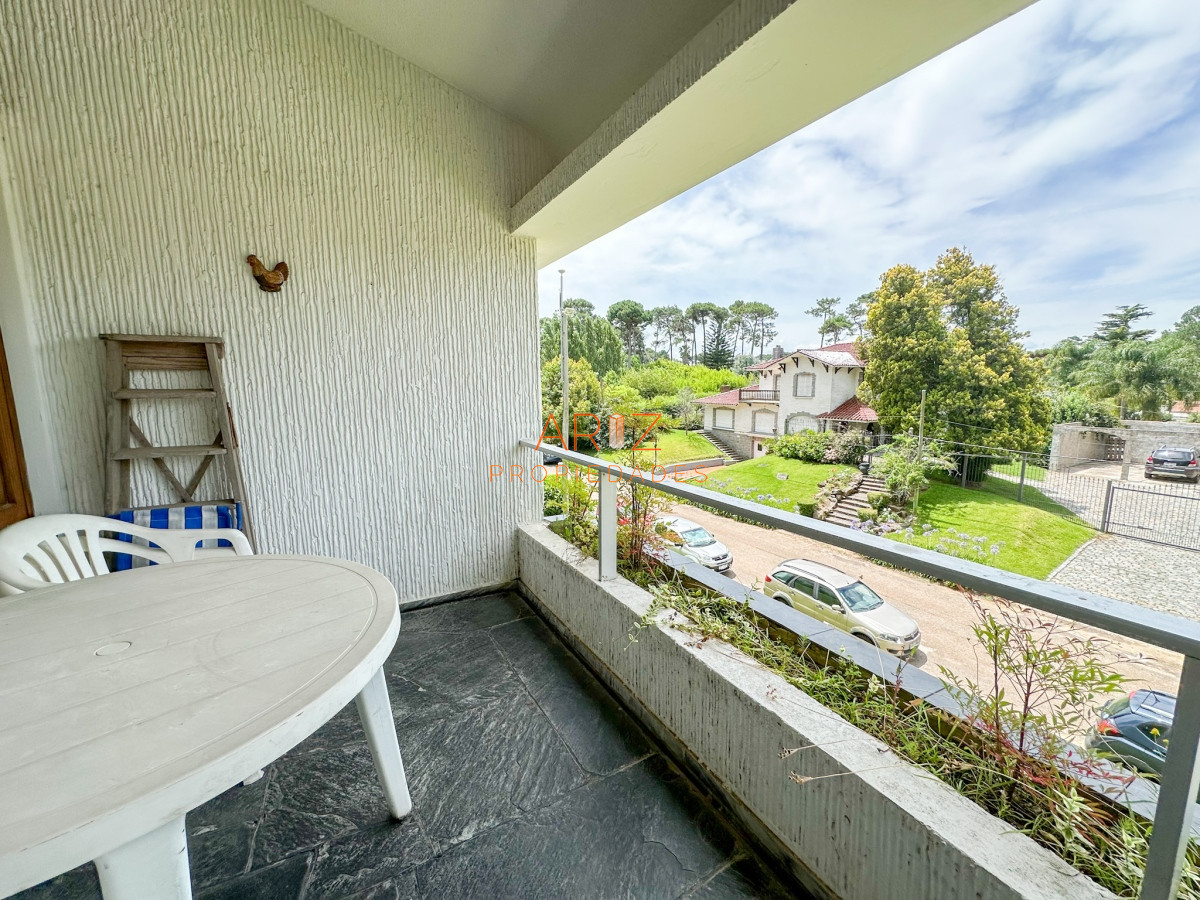 Apartamento ID.1642 - VENDO APARTAMENTO TIPO CASA 2 DORMITORIOS 1 BAÑO MUY BUEN ESTADO PUNTA DEL ESTE CANTEGRIL
