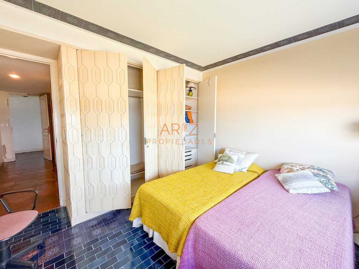 Apartamento ID.2342 - VENTA APARTAMENTO PRIMERA LINEA BRAVA 4 DORMITORIOS Y SERVICIO COMPLETO GRAN PLANTA VISTA DIRECTA A LA BRAVA