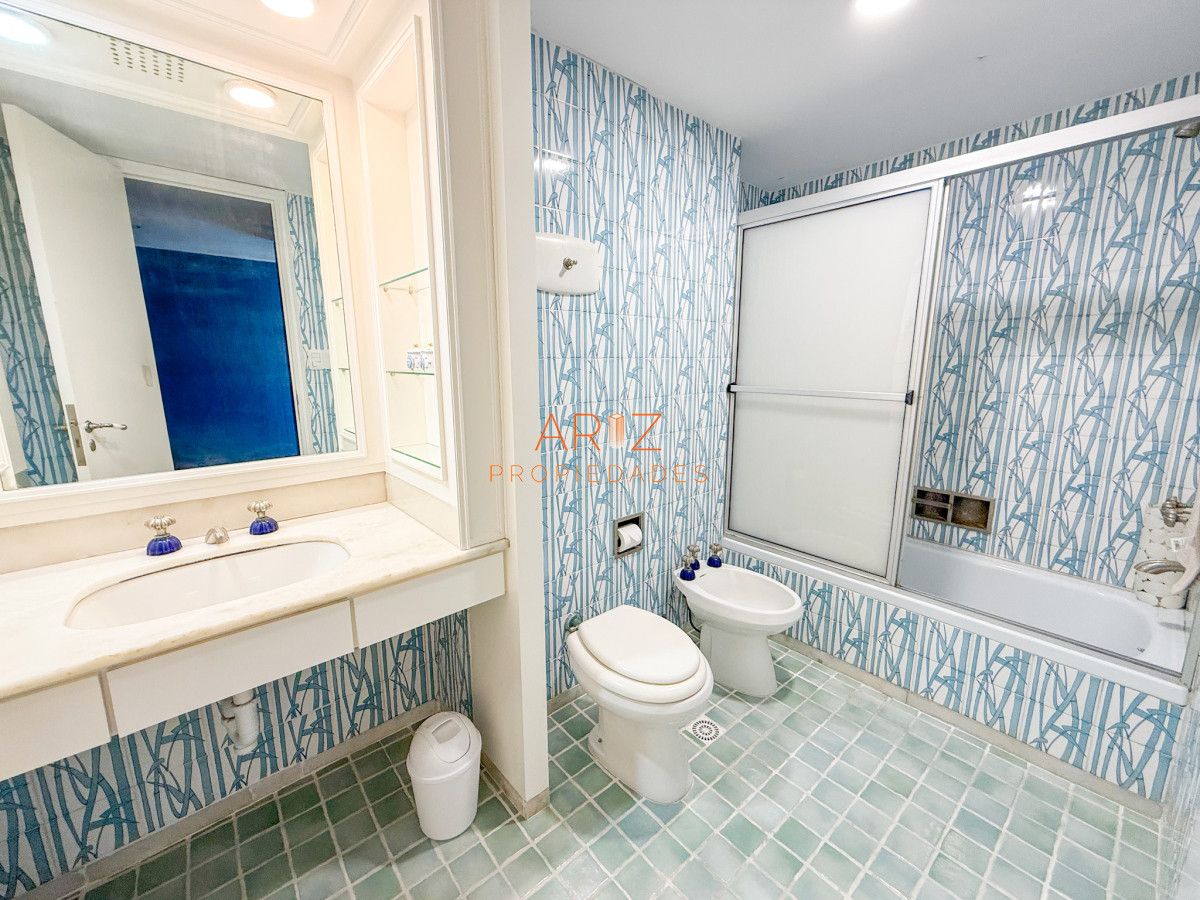 Apartamento ID.2342 - VENTA APARTAMENTO PRIMERA LINEA BRAVA 4 DORMITORIOS Y SERVICIO COMPLETO GRAN PLANTA VISTA DIRECTA A LA BRAVA