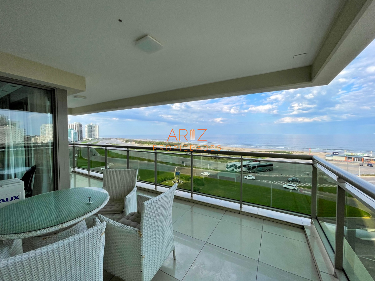 Apartamento ID.1489 - VENDO APARTAMENTO IMPERIALE TORRE II ESQUINERO 3 Y DEPENDENCIA BRAVA PUNTA DEL ESTE