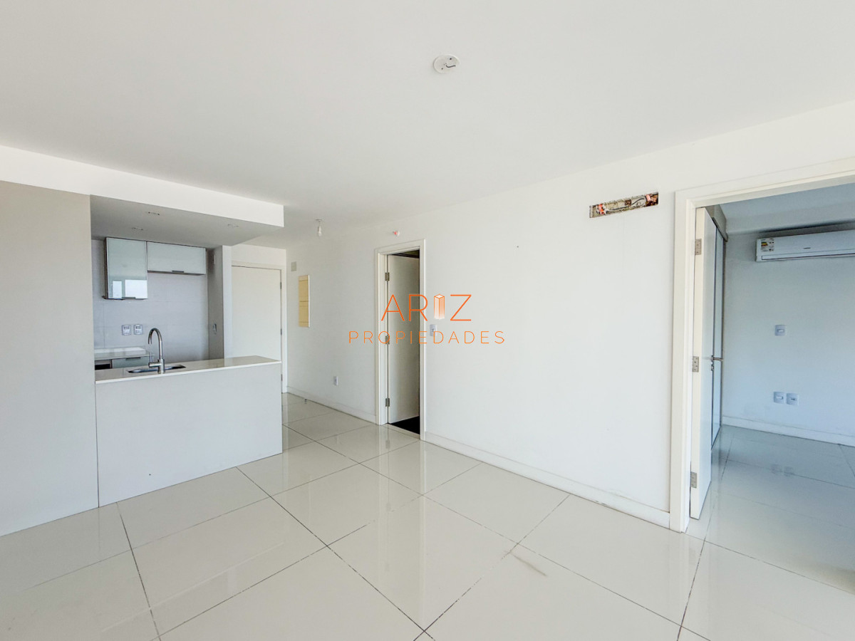 Apartamento ID.921 - ALQUILER ANUAL 1 DORMITORIO SIN MUEBLES DESDE YA PUNTA DEL ESTE TODOS LOS SERVICIOS