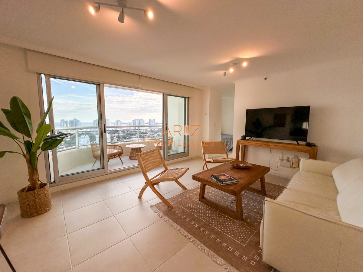 Apartamento ID.1921 - ALQUILER INVERNAL Y TEMPORADA 1 DORMITORIO Y MEDIO TODOS LOS SERVICIOS PISO ALTO A LA MANSA PUNTA DEL ESTE
