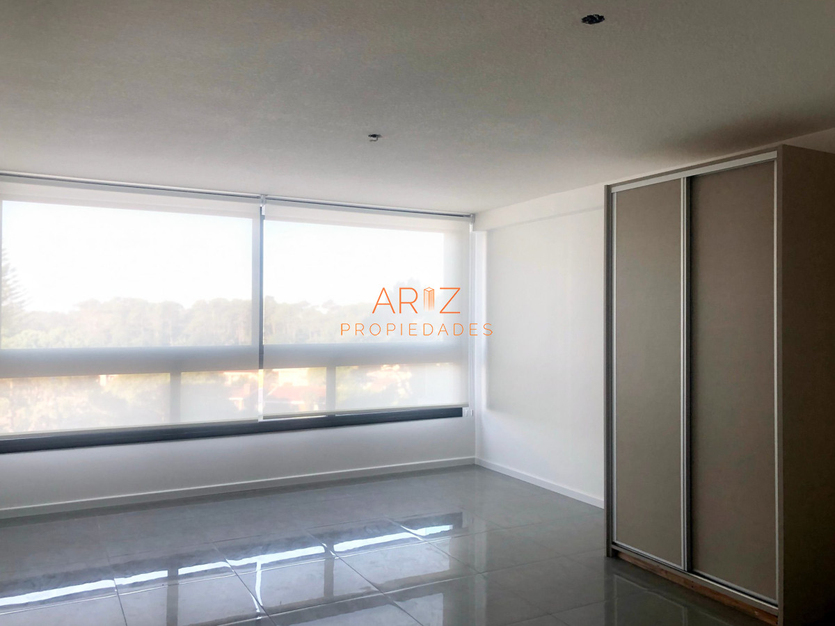 Apartamento ID.1885 - VENTA MONOAMBIENTE APARTAMENTO EN PUNTA DEL ESTE ROOSEVELT AMOBLADO