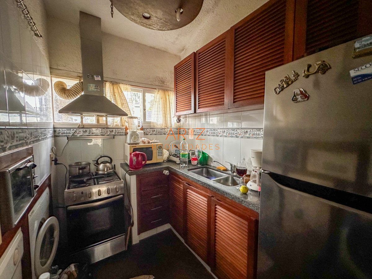 Apartamento ID.1933 - VENDO APARTAMENTO 2 DORMITORIOS Y MEDIO 2 BAÑOS TIPO DUPLEX CON DOBLE LIVING Y GRAN GUARDILLA