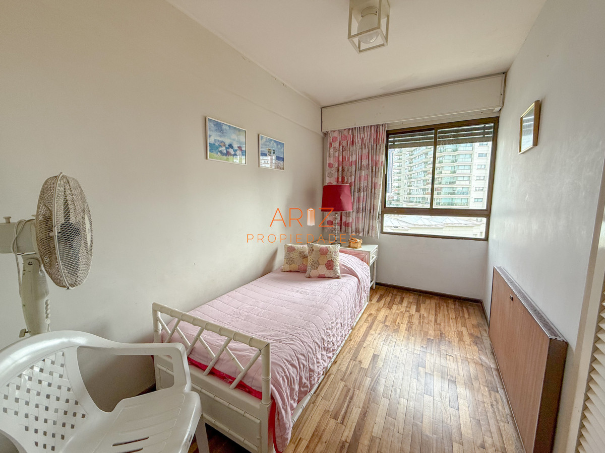 Apartamento ID.2402 - VENTA OPORTUNIDAD PRIMERA LINEA APARTAMENTO 2 DORMITORIOS VISTA A LA BRAVA PUNTA DEL ESTE 