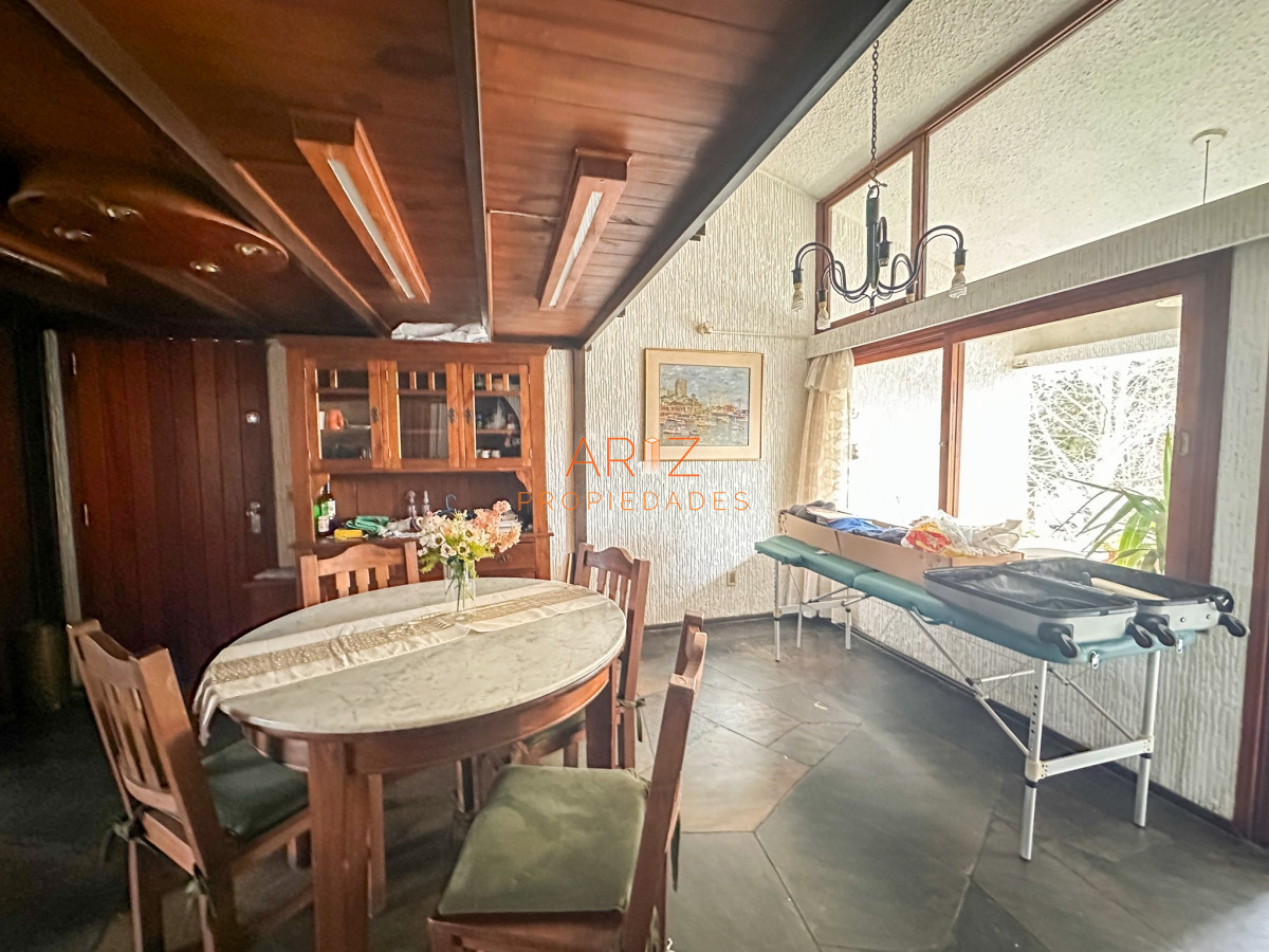 Apartamento ID.1933 - VENDO APARTAMENTO 2 DORMITORIOS Y MEDIO 2 BAÑOS TIPO DUPLEX CON DOBLE LIVING Y GRAN GUARDILLA