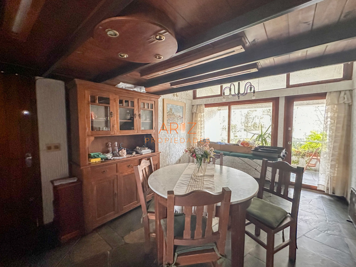 Apartamento ID.1933 - VENDO APARTAMENTO 2 DORMITORIOS Y MEDIO 2 BAÑOS TIPO DUPLEX CON DOBLE LIVING Y GRAN GUARDILLA