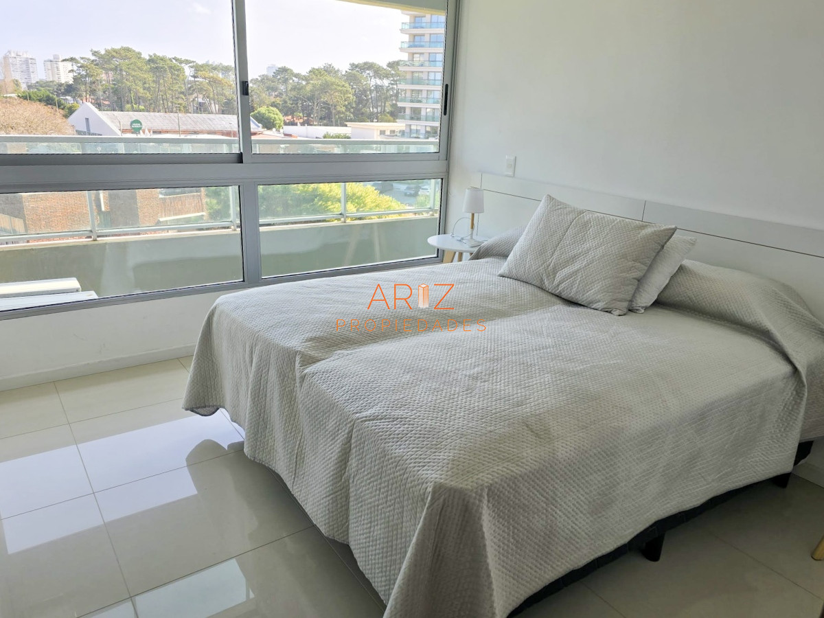 Apartamento ID.2024 - VENTA Y ALQUILER ANUAL APARTAMENTO 1 DORMITORIO EDIFICIO DE CATEGORIA TODOS LOS SERVICIOS PUNTA DEL ESTE AIDY GRILL