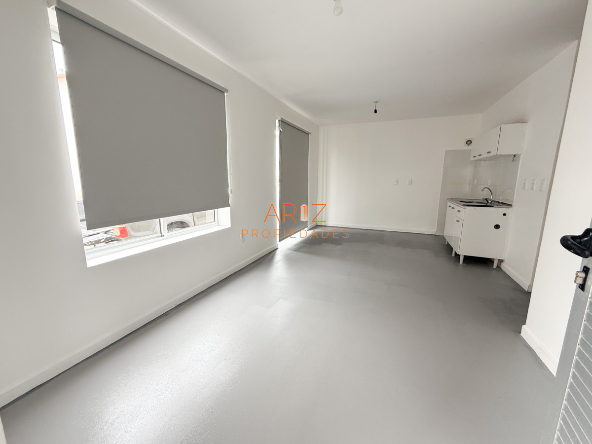 Apartamento ID.2367 - VENTA APARTAMENTO TIPO CASITA PLANTA BAJA EXCELENTE RENTABILIDAD MALDONADO 2 DORMITORIOS 1 BAÑO