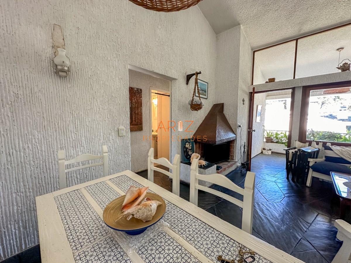 Apartamento ID.1319 - ALQUILER ANUAL DESDE 1ERO ABRIL 2025 APARTAMENTO 2 DORMITORIOS Y MEDIO 2 BAÑOS CANTEGRIL PUNTA DEL ESTE