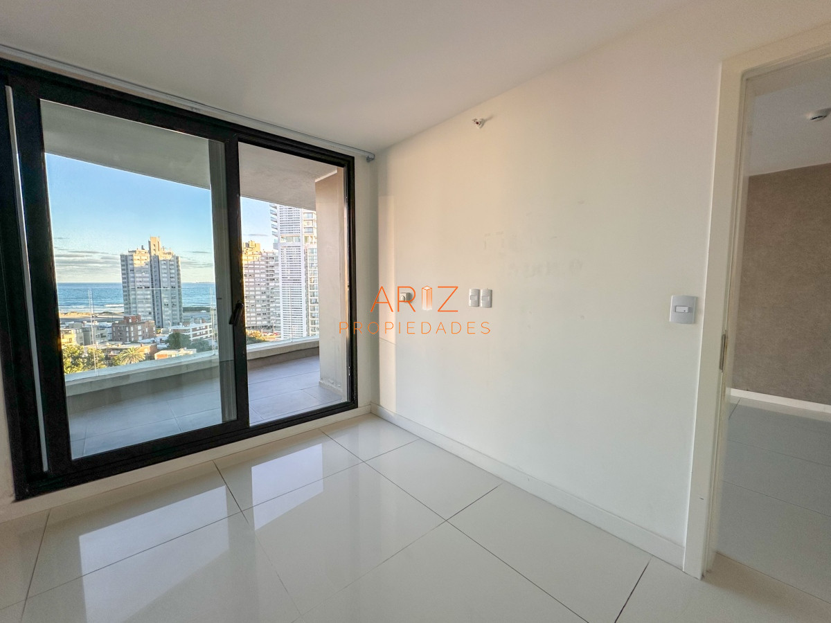 Apartamento ID.1725 - ALQUILER ANUAL 1 DORMITORIO SIN MUEBLES BRAVA PUNTA DEL ESTE 