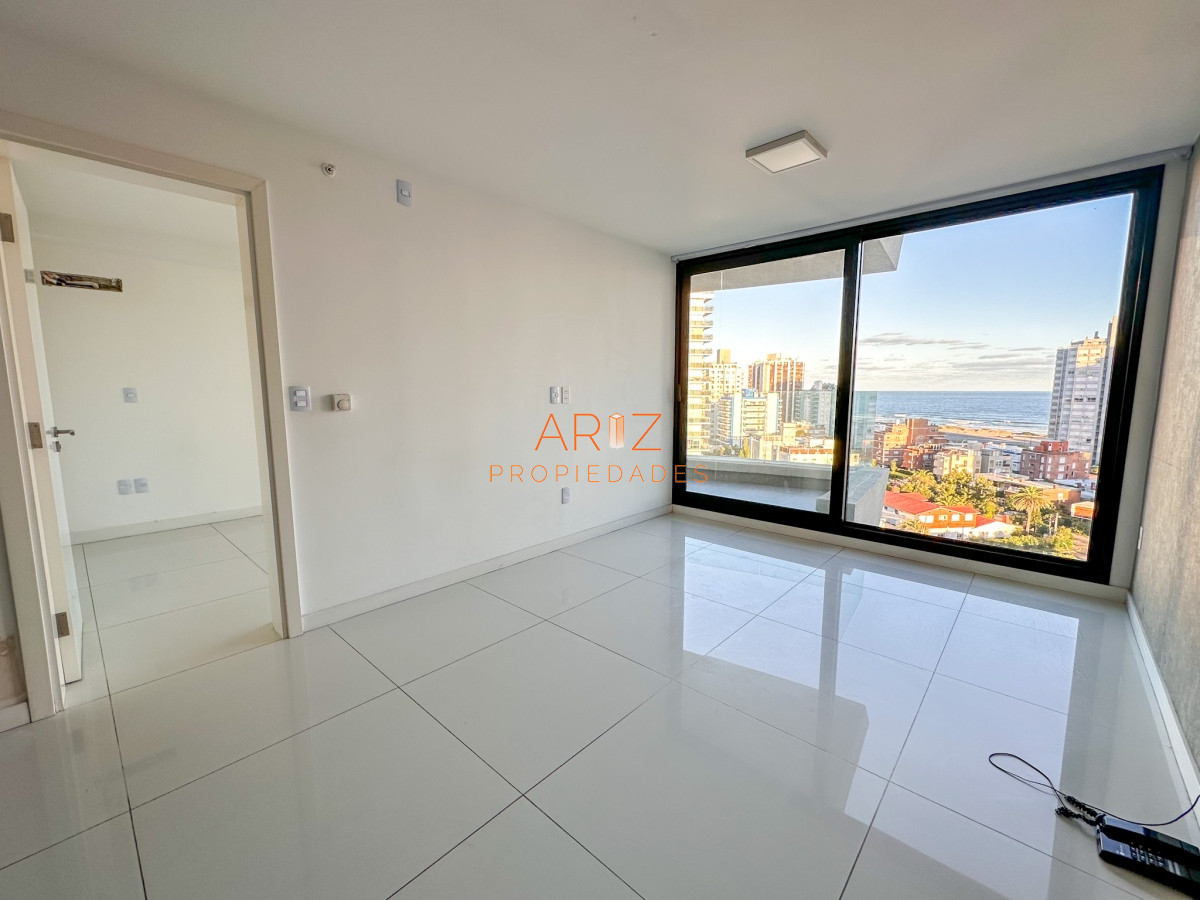 Apartamento ID.1725 - ALQUILER ANUAL 1 DORMITORIO SIN MUEBLES BRAVA PUNTA DEL ESTE 