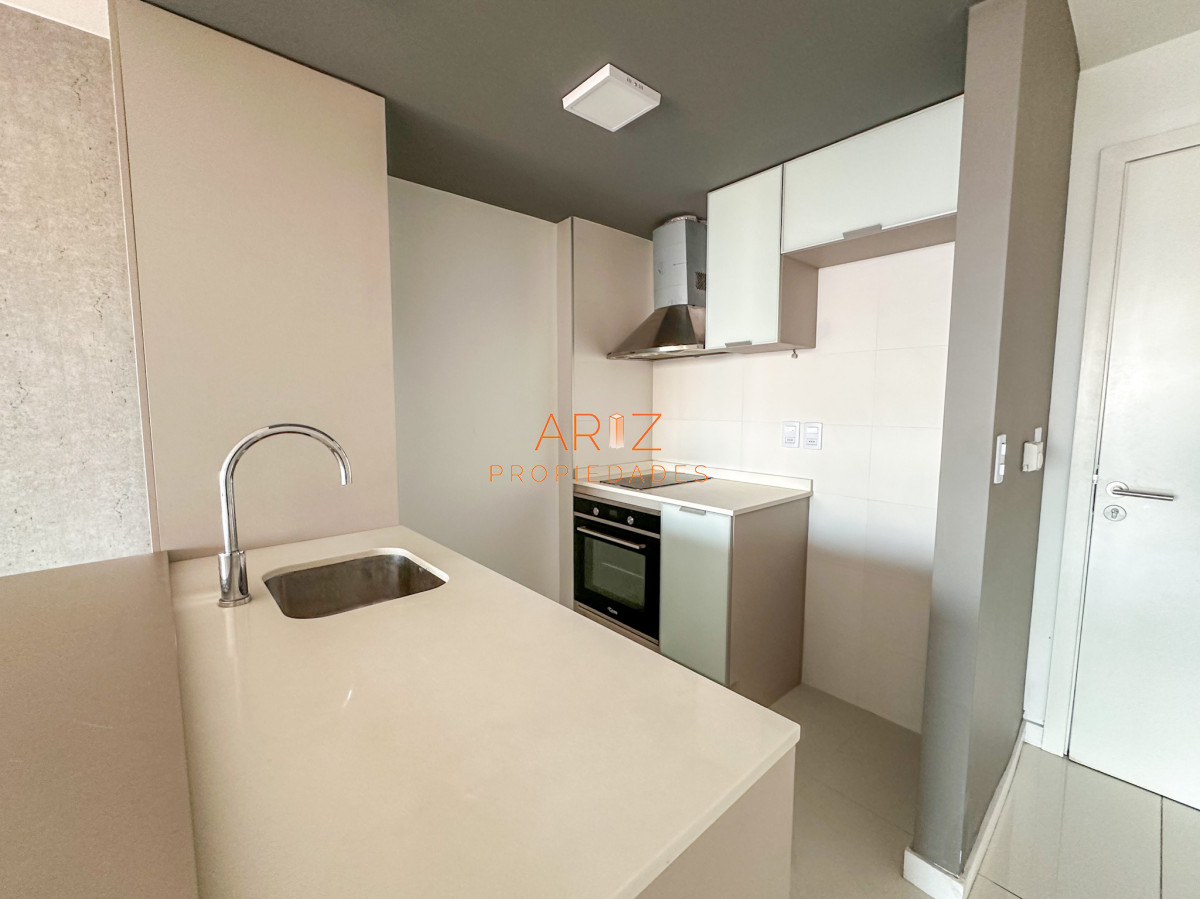 Apartamento ID.1725 - ALQUILER ANUAL 1 DORMITORIO SIN MUEBLES BRAVA PUNTA DEL ESTE 
