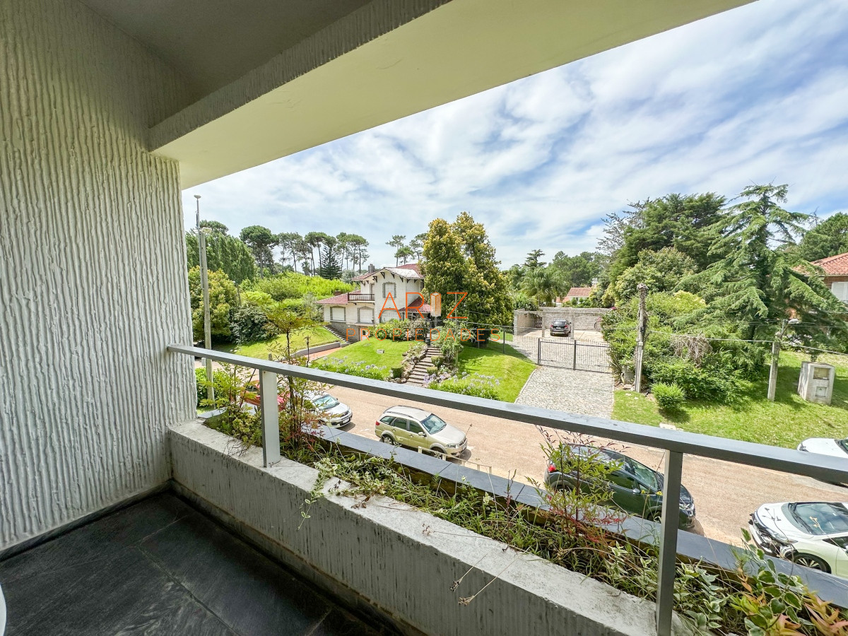 Apartamento ID.1642 - VENDO APARTAMENTO TIPO CASA 2 DORMITORIOS 1 BAÑO MUY BUEN ESTADO PUNTA DEL ESTE CANTEGRIL