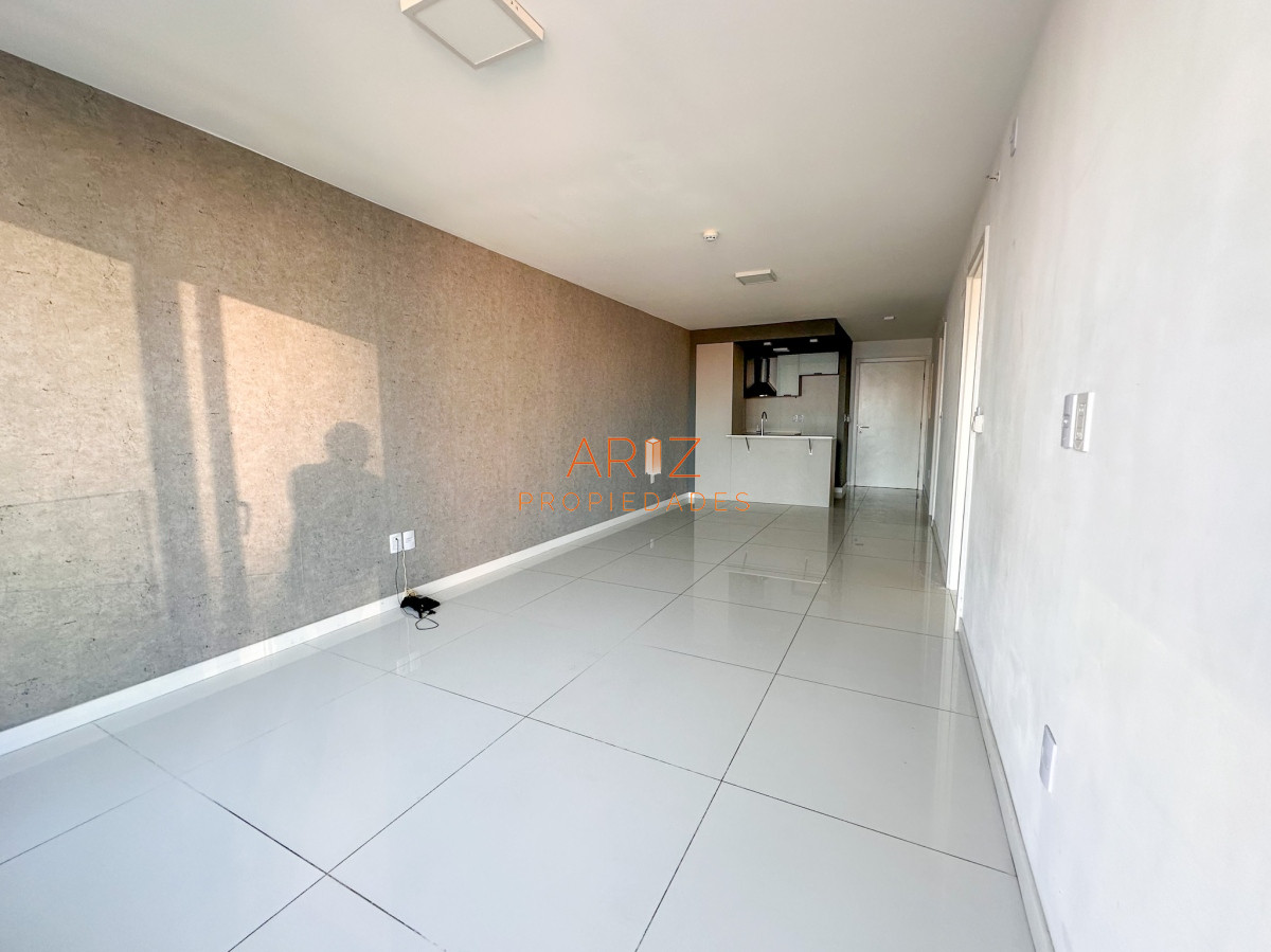 Apartamento ID.1725 - ALQUILER ANUAL 1 DORMITORIO SIN MUEBLES BRAVA PUNTA DEL ESTE 