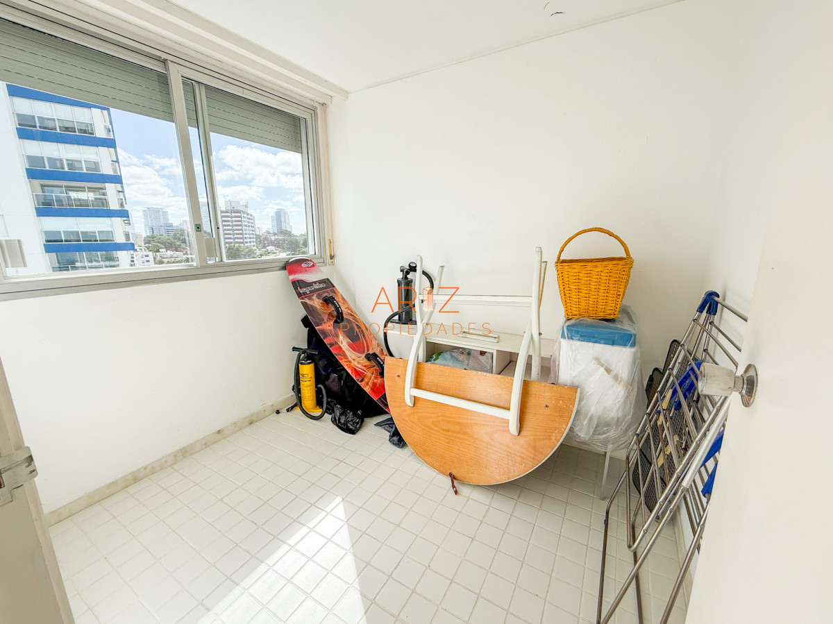 Apartamento ID.2342 - VENTA APARTAMENTO PRIMERA LINEA BRAVA 4 DORMITORIOS Y SERVICIO COMPLETO GRAN PLANTA VISTA DIRECTA A LA BRAVA