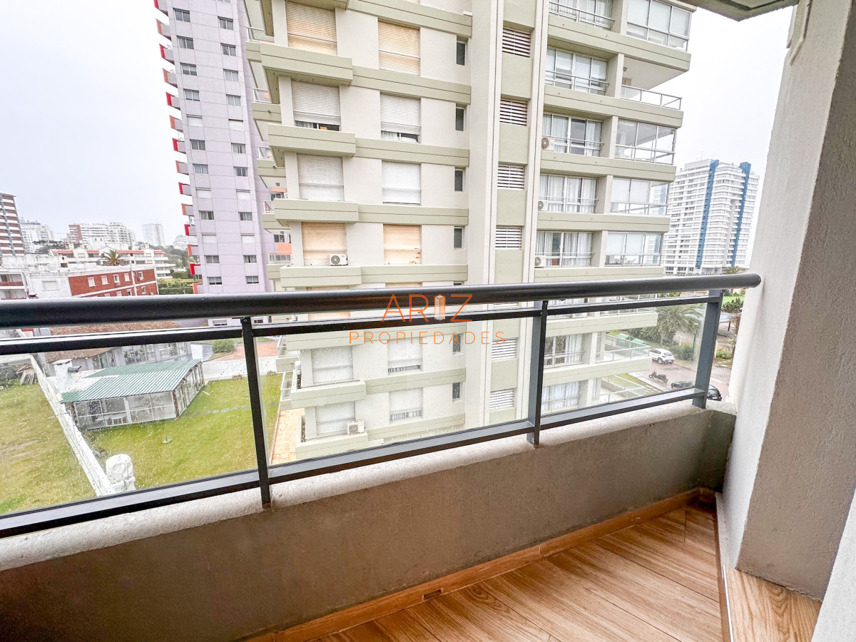 Apartamento ID.2040 - ALQUILER ANUAL 1 DORMITORIO PUNTA DEL ESTE BRAVA A 1 CUADRA DEL MAR