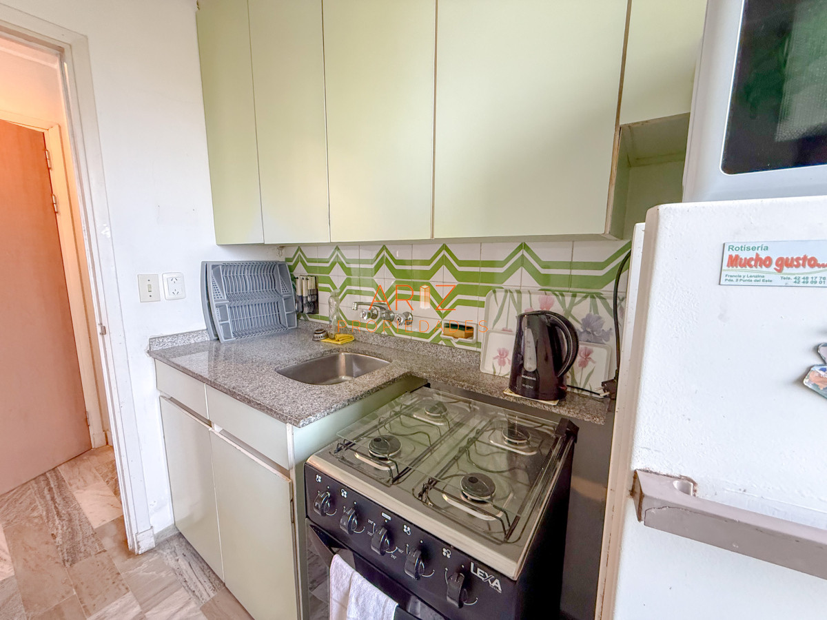 Apartamento ID.2402 - VENTA OPORTUNIDAD PRIMERA LINEA APARTAMENTO 2 DORMITORIOS VISTA A LA BRAVA PUNTA DEL ESTE 