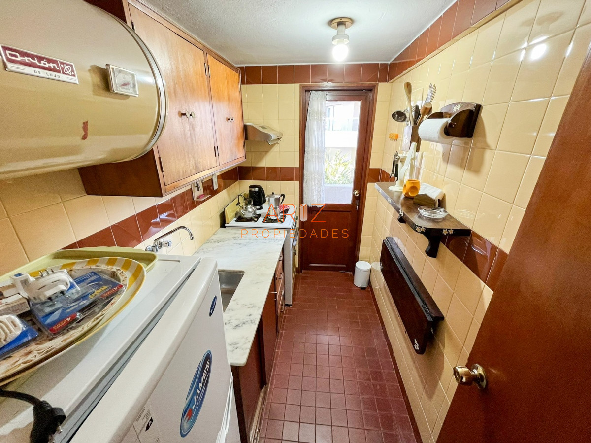 Apartamento ID.2030 - VENTA Apartamento de 1 dormitorio, con parrillero en balcon, Roosevelt Punta del Este
