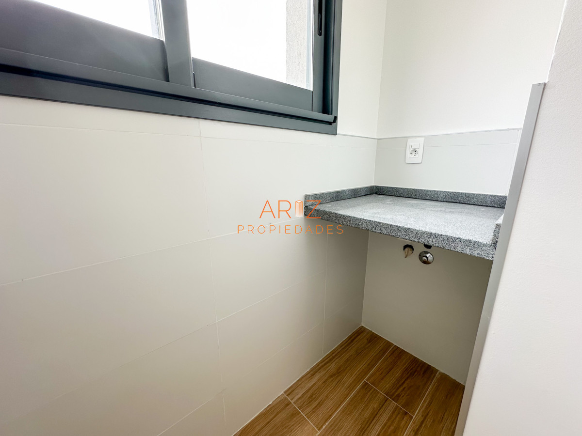 Apartamento ID.1627 - OPORTUNIDAD SIGLO SOL II VENTA 2 DORMITORIOS 2 BAÑOS A ESTRENAR PISO ALTO CON VISTA A LA BRAVA 