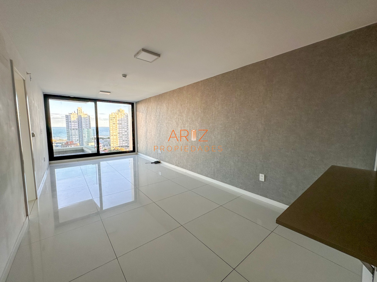 Apartamento ID.1725 - ALQUILER ANUAL 1 DORMITORIO SIN MUEBLES BRAVA PUNTA DEL ESTE 