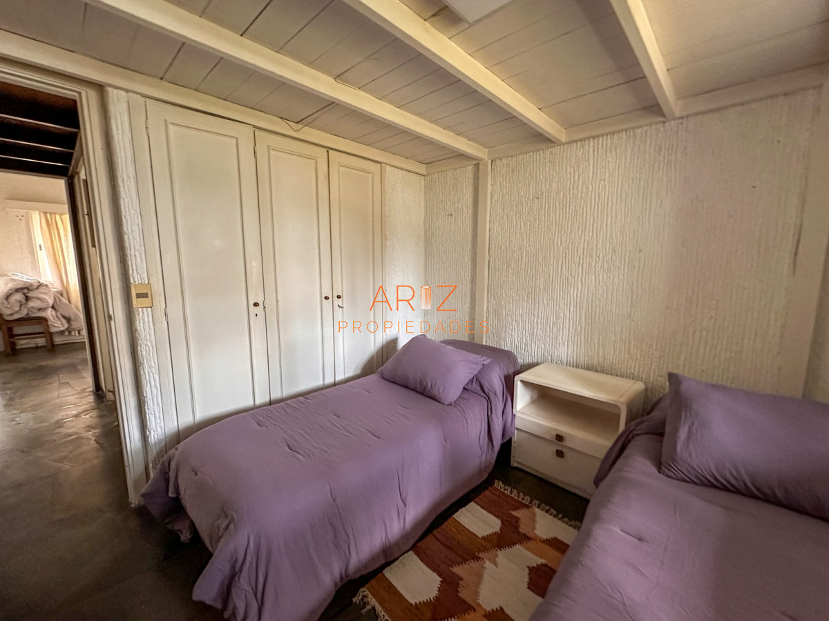 Apartamento ID.1933 - VENDO APARTAMENTO 2 DORMITORIOS Y MEDIO 2 BAÑOS TIPO DUPLEX CON DOBLE LIVING Y GRAN GUARDILLA