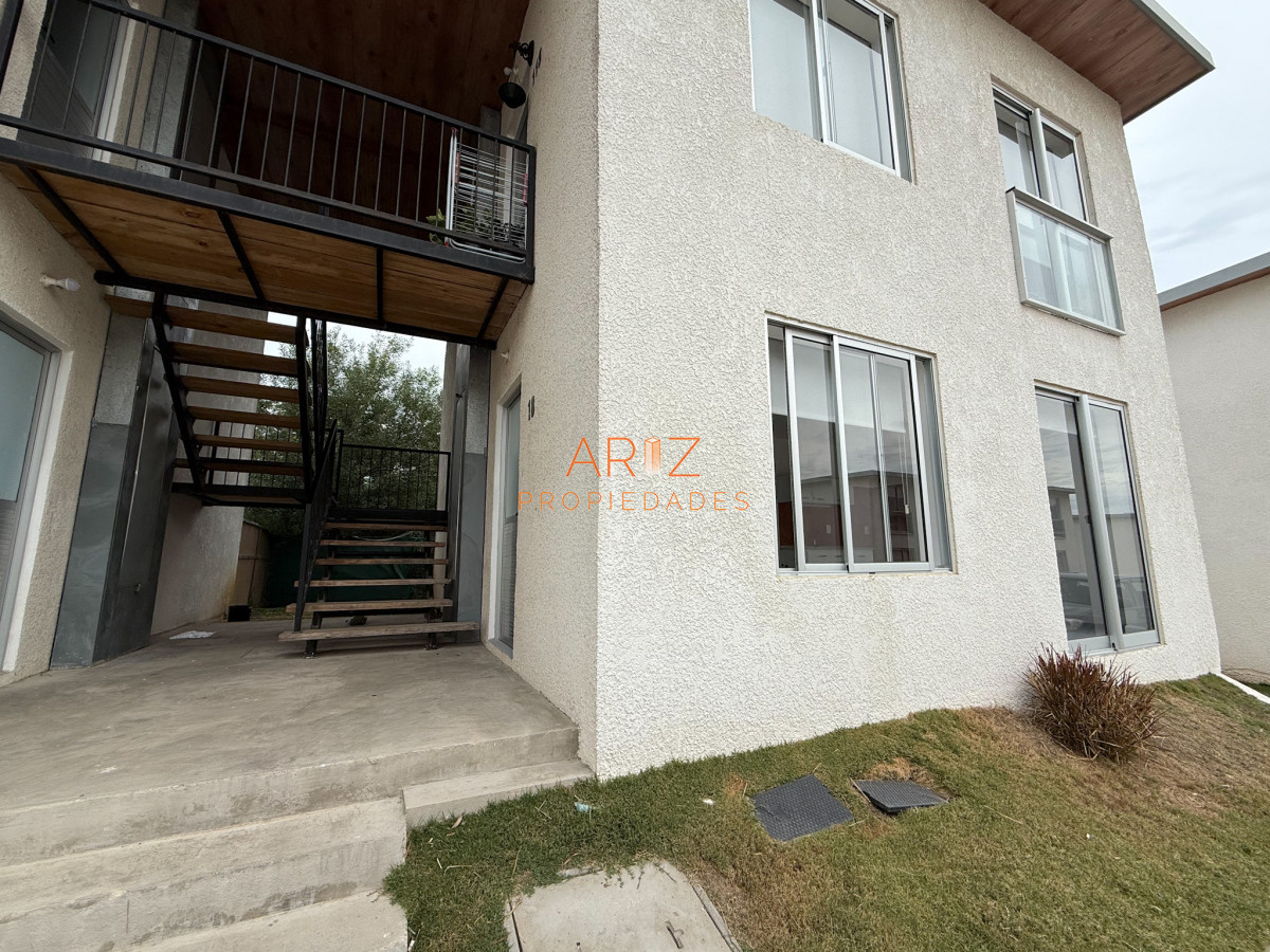 Apartamento ID.2367 - VENTA APARTAMENTO TIPO CASITA PLANTA BAJA EXCELENTE RENTABILIDAD MALDONADO 2 DORMITORIOS 1 BAÑO