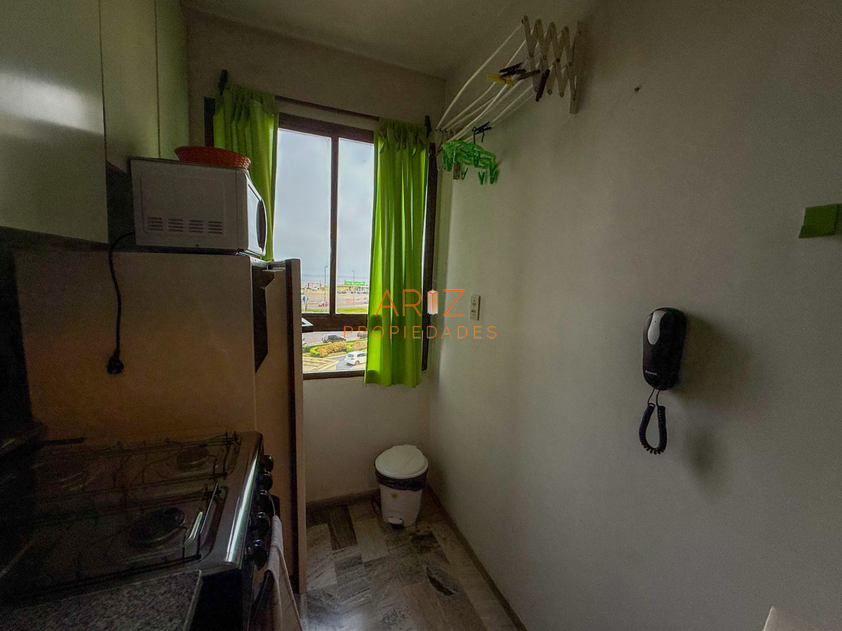 Apartamento ID.2402 - VENTA OPORTUNIDAD PRIMERA LINEA APARTAMENTO 2 DORMITORIOS VISTA A LA BRAVA PUNTA DEL ESTE 