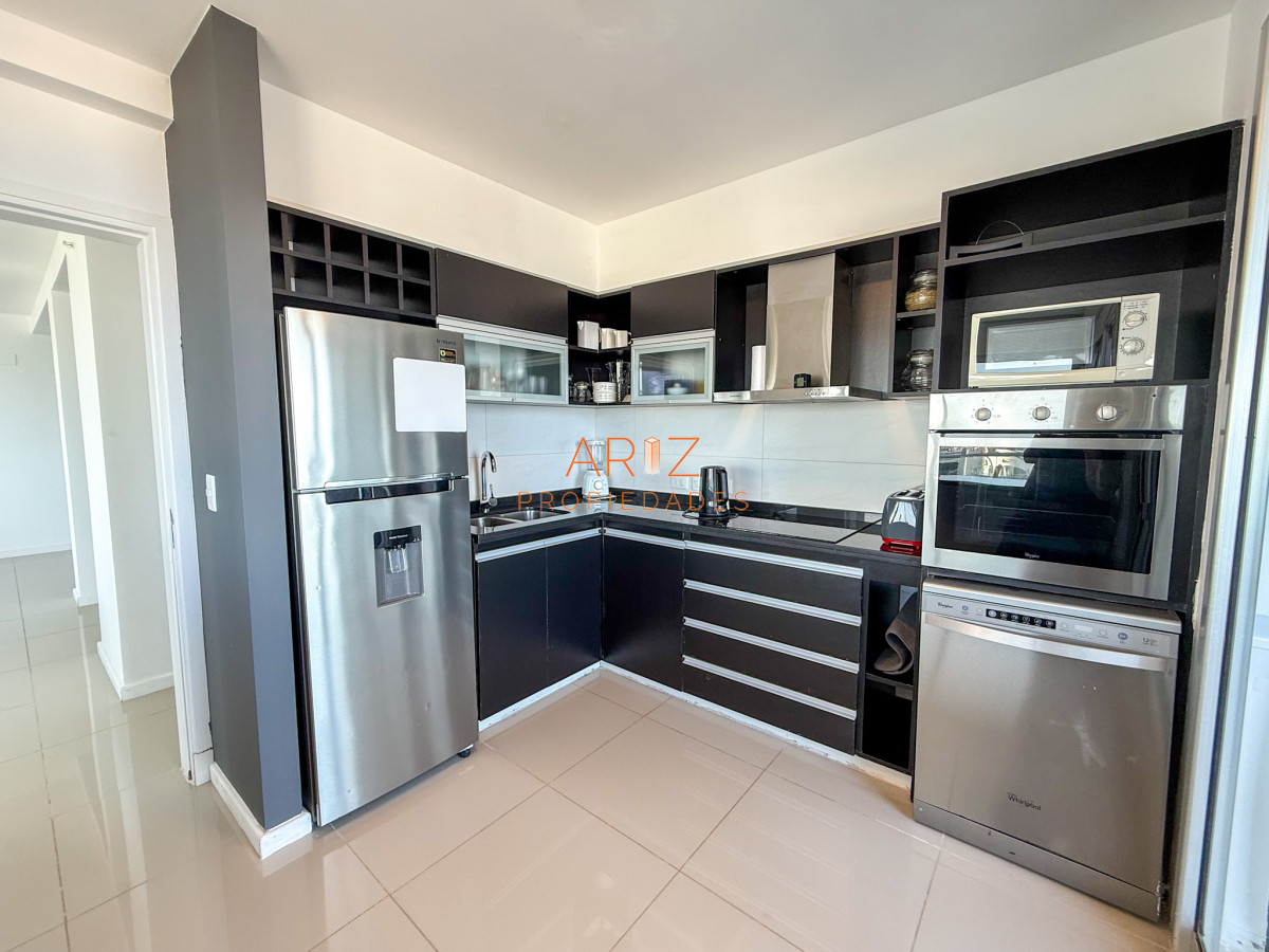 Apartamento ID.2296 - ALQUILER INVERNAL DESDE 1ERO MARZO 2025 PENTHOUSE 2DA LINEA BRAVA 3 DORMITORIOS