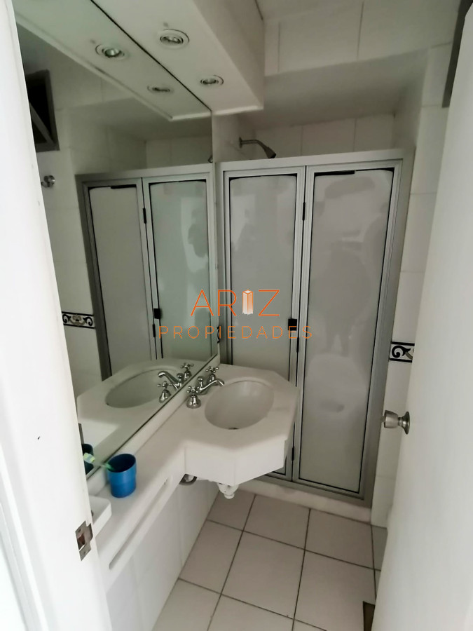 Apartamento ID.2120 - OPORTUNIDAD FRENTE AL MAR VENTA APARTAMENTO 1 DORMITORIO Y MEDIO BRAVA PUNTA DEL ESTE