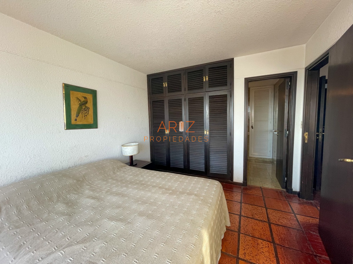 Apartamento ID.286 - VENDO APARTAMENTO 2 DORMITORIOS PENINSULA PUNTA DEL ESTE