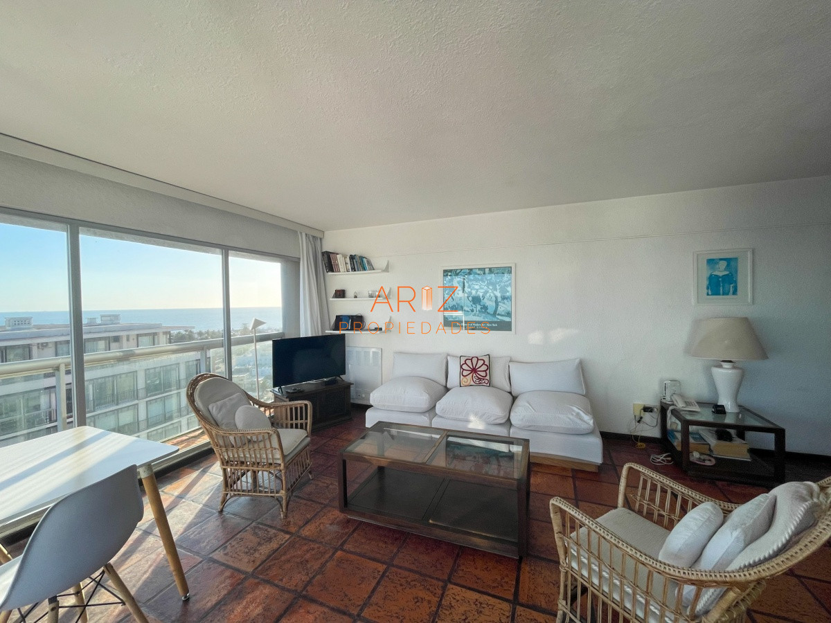 Apartamento ID.286 - VENDO APARTAMENTO 2 DORMITORIOS PENINSULA PUNTA DEL ESTE