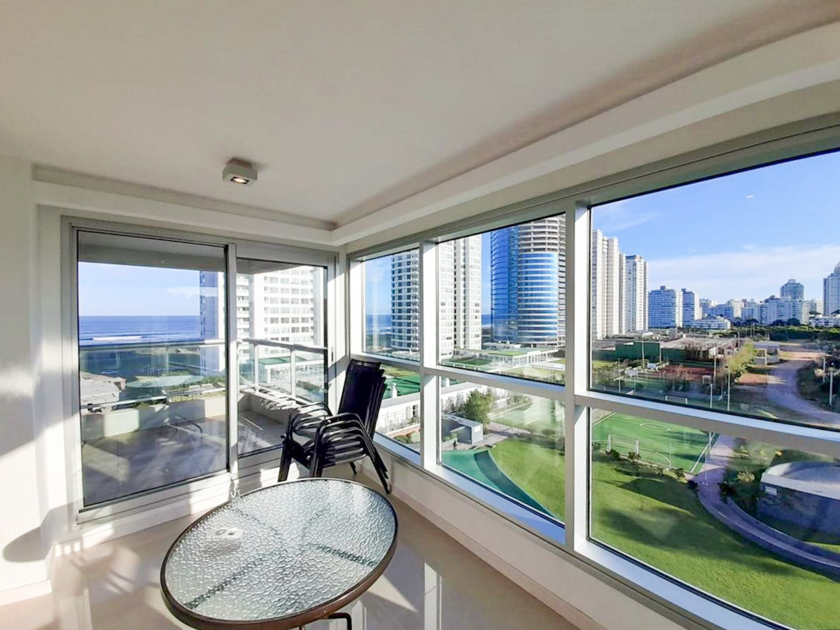 VENDO APARTAMENTO 2 DORMITORIOS Y DEPENDENCIA PUNTA DEL ESTE BRAVA 