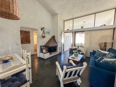 ALQUILER ANUAL DESDE 1ERO ABRIL 2025 APARTAMENTO 2 DORMITORIOS Y MEDIO 2 BAÑOS CANTEGRIL PUNTA DEL ESTE