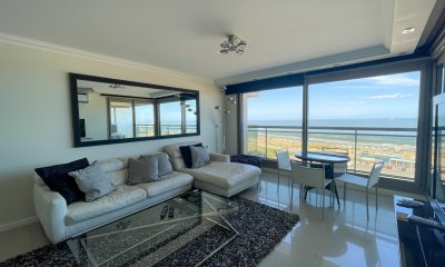 VENDO APARTAMENTO IMPERIALE CENTRAL 2 DORMITORIOS + DEPENDENCIA DE SERVICIO PUNTA DEL ESTE BRAVA IMPERIALE
