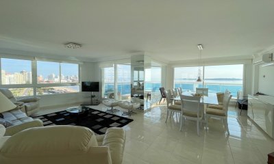 VENDO APARTAMENTO 3 DORMITORIOS + SERVICIO MILLENIUM PUNTA DEL ESTE MANSA PRIMERA LINEA VISTA AL MAR