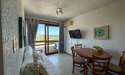 VENTA OPORTUNIDAD PRIMERA LINEA 1 DORMITORIO CON VISTA LATERAL MANSA DESPEJADA
