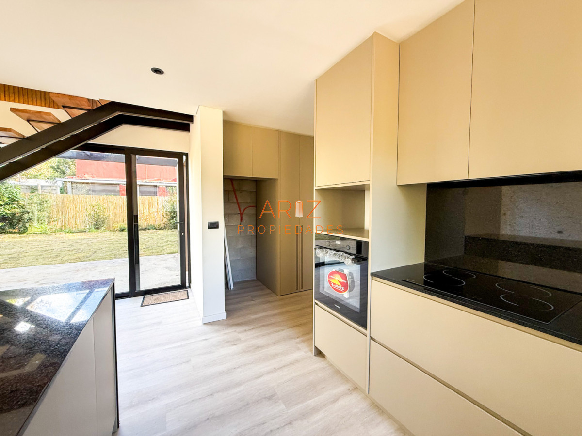 Casa ID.2515 - VENTA CASA 3 DORMITORIOS  2 BAÑOS A ESTRENAR BARRIO CANTEGRIL CORDOBA PUNTA DEL ESTE 