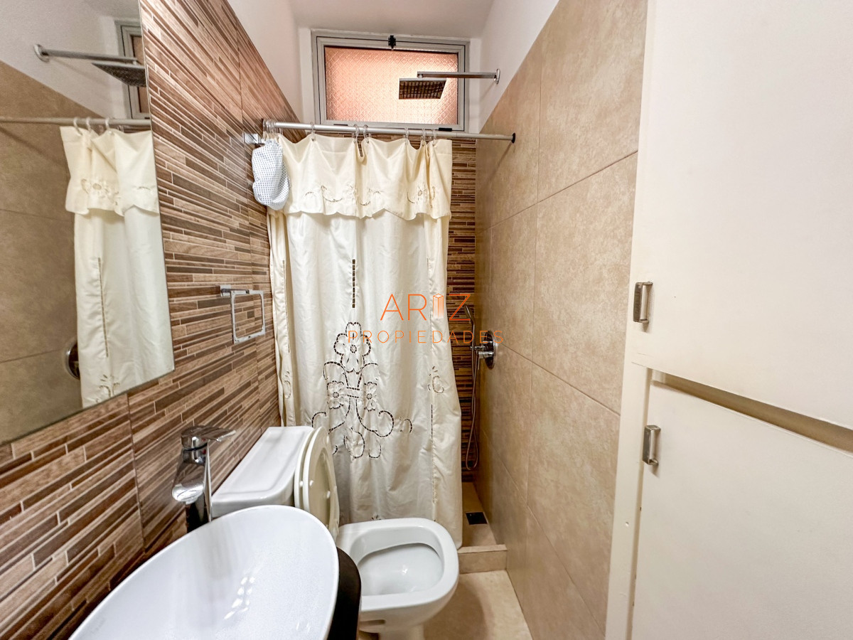 Casa ID.2038 - ALQUILER TEMPORADA PUNTA DEL ESTE CASA 4 DORMITORIOS 3 BAÑOS PARA 14 PERSONAS IMPERDIBLE A 2 CUADRAS DEL MAR MANSA 