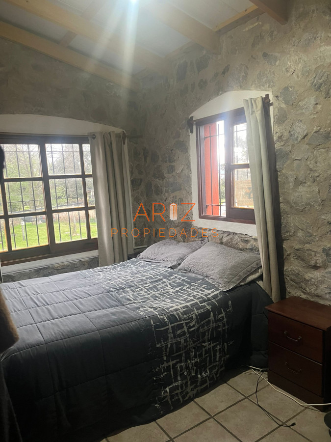 Casa ID.2099 - VENTA CASA PIEDRA 2 DORMITORIOS 2 BAÑOS MUY BIEN UBICADO PINARES PUNTA DEL ESTE
